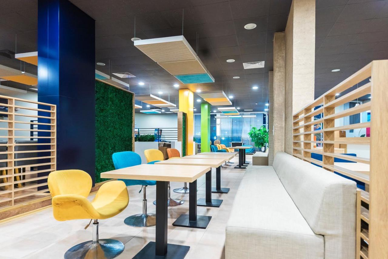 Apartments In Hotel Admiral Plaza 써니비치 외부 사진